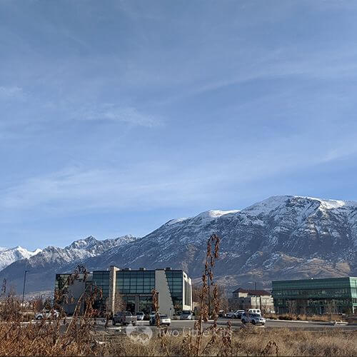 Gorgeous view of snow-capped mountains at Provo, UT